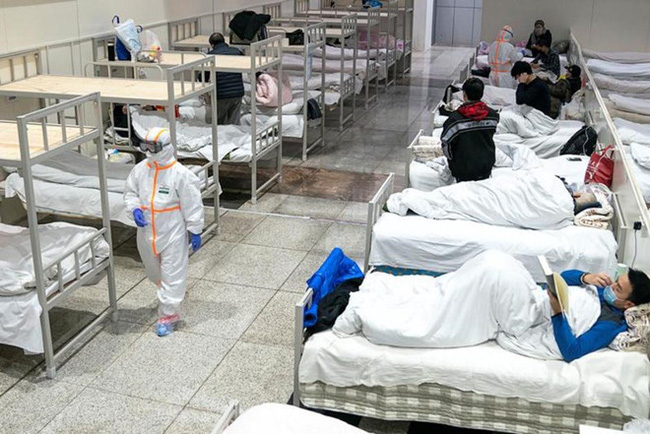 Avec 811 morts en Chine, le nouveau coronavirus devient plus meurtrier que le SRAS