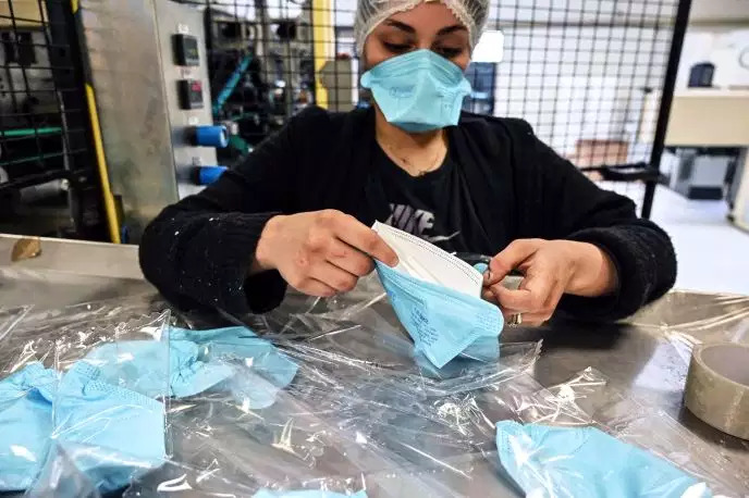 L’épidémie de coronavirus en France 212 cas et un quatrième décès, les stocks de masques « réquisitionnés »