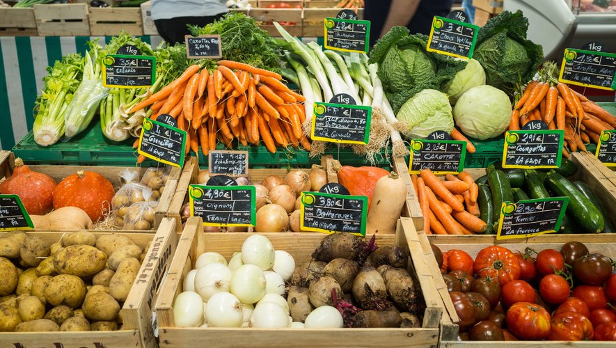 COVID-19  un quart des marchés alimentaires vont rouvrir en France