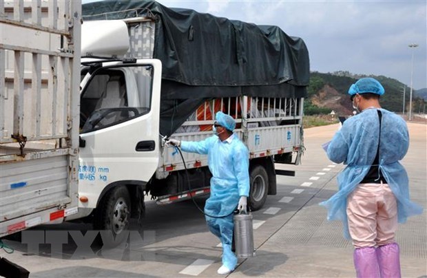 Le ministre Tran Tuan Anh s’entretient avec le chef de la région autonome Zhuang du Guangxi