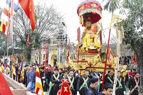 Publication d un livre sur des saints villageois à Hanoi