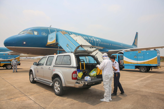 COVID-19 Vietnam Airlines continue de transporter les passagers vietnamiens de retour d’Europe