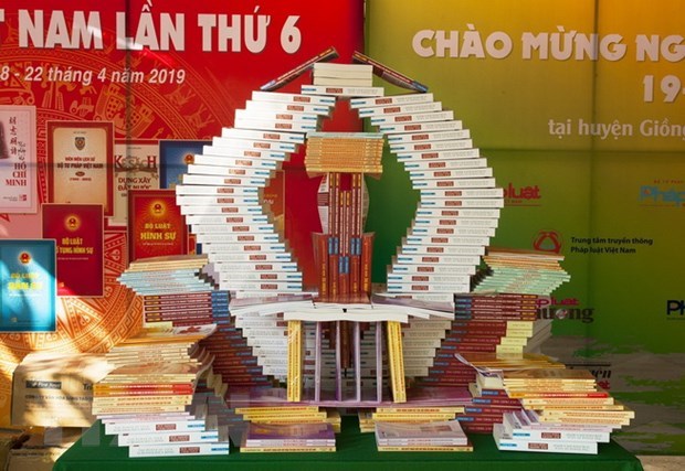 La toute première foire du livre en ligne se tiendra pour célébrer la Journée du livre au Vietnam