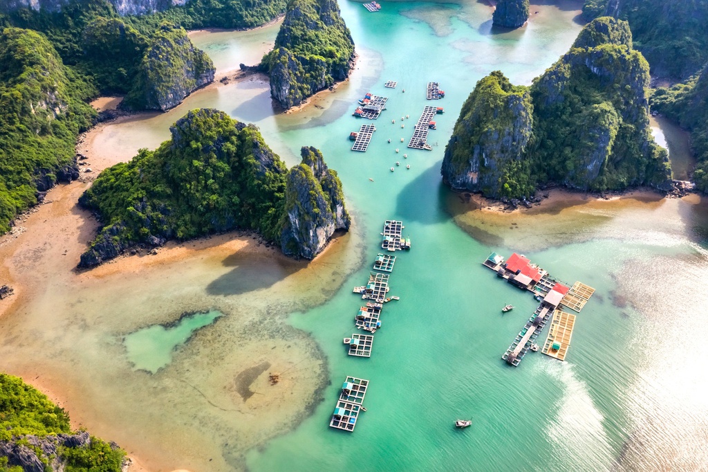 Les baies impressionnantes pour les touristes au Vietnam