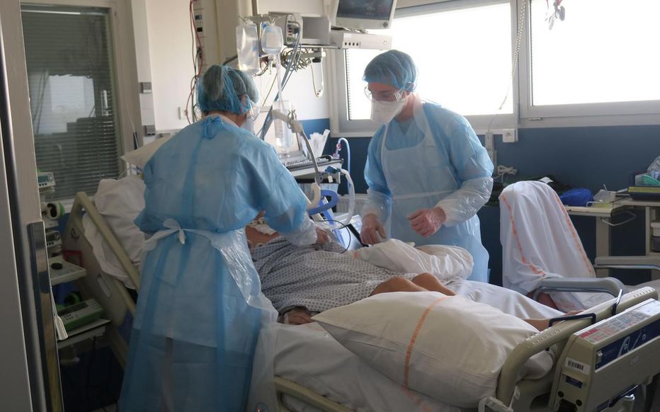 Coronavirus en France 335 nouveaux décès à l’hôpital, près de 15 000 au total depuis le 1er mars