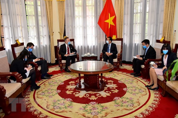 Le Vietnam et la République tchèque coopèrent dans la lutte contre le COVID-19