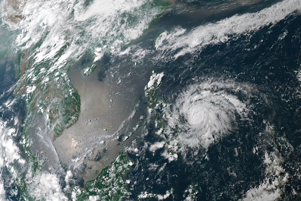 Le typhon Vongfong frappe les Philippines au milieu de l épidémie de COVID-19