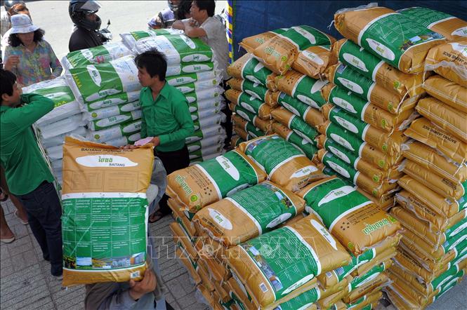 Le Cambodge reprend l’exportation de riz