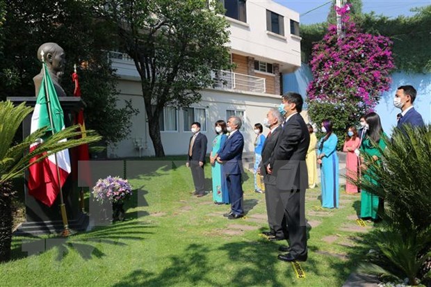 Activités célébrant l’anniversaire du Président Ho Chi Minh en Égypte et au Mexique