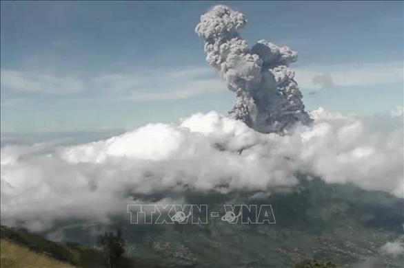 Indonésie  L’éruption du volcan Merapi, la plus haute alerte de vol émise