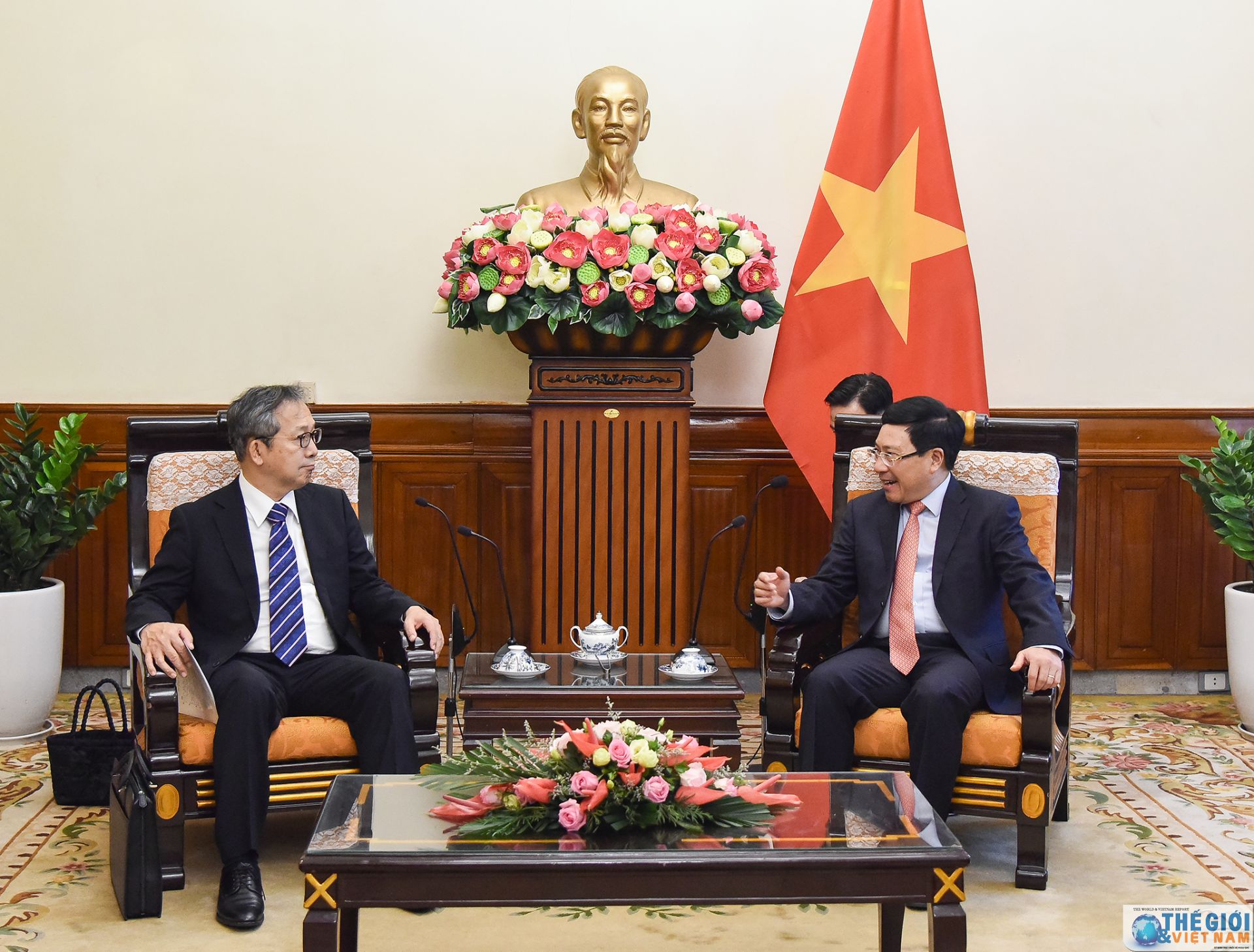 Pham Binh Minh reçoit le nouvel ambassadeur du Japon au Vietnam