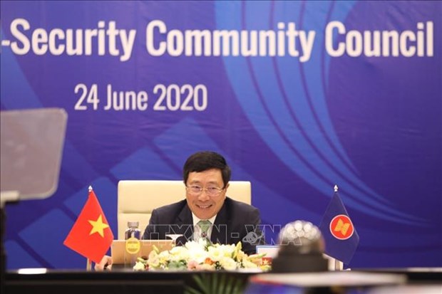 ASEAN  discussions de mesures pour renforcer la coopération politique et de sécurité
