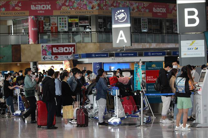 Le Japon assouplira les restrictions de voyage pour quatre pays dont le Vietnam