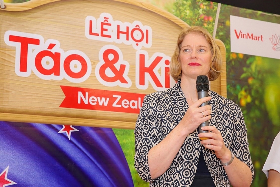 Promotion des pommes et kiwis de la Nouvelle-Zélande au Vietnam