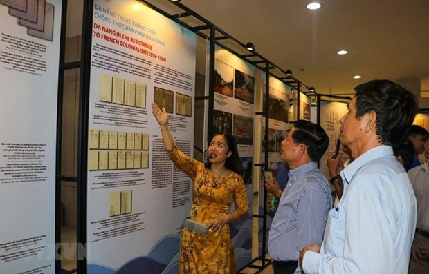 Exposition d’archives sur la ville urbaine maritime de Da Nang
