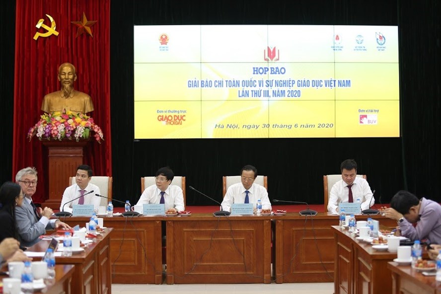 Lancement du Prix national de la presse Pour l’œuvre de l’éducation du Vietnam 2020