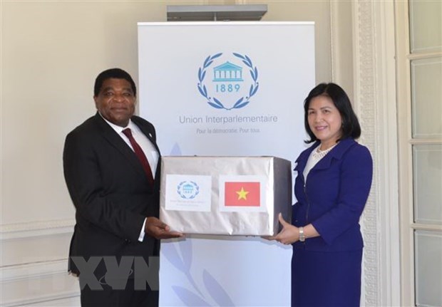 Le Vietnam offre des masques médicaux au secrétariat de l UIP et à la ville de New York