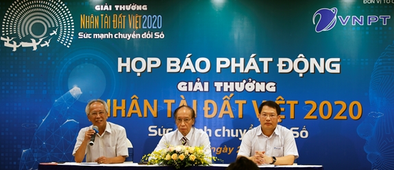 TI Lancement des prix Talents du Vietnam 2020 à Hanoï