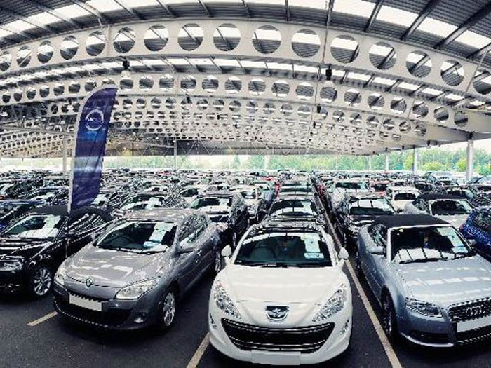 Les importations vietnamiennes d automobiles poursuivent leur chute en juin
