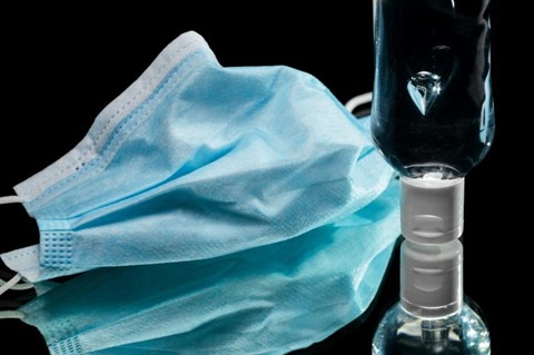 COVID-19 La France produira 100 millions de masques sanitaires par semaine en décembre