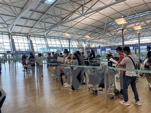 Rapatriement de plus de 340 citoyens vietnamiens de Macao Chine