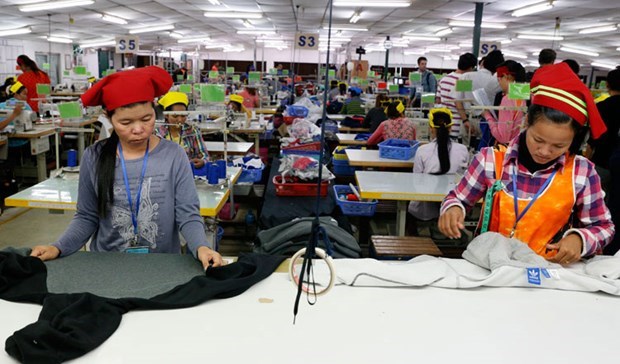 L UE commence à retirer une partie des préférences tarifaires au Cambodge