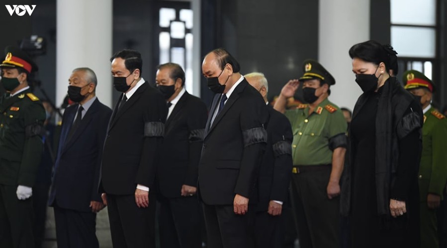 Le Vietnam rend un dernier hommage à l’ex-secrétaire général Lê Kha Phiêu