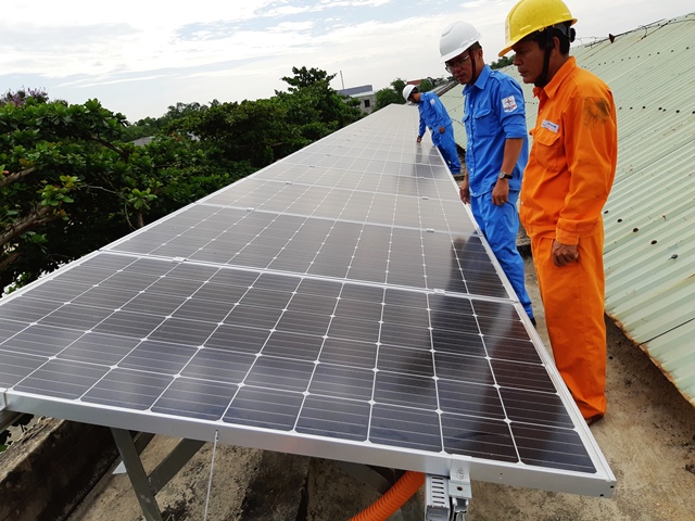Plus de 42 187 projets d énergie solaire sur les toits installés dans le pays