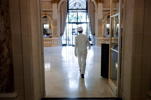 France Réouverture à hauts risques pour les hôtels de luxe parisiens