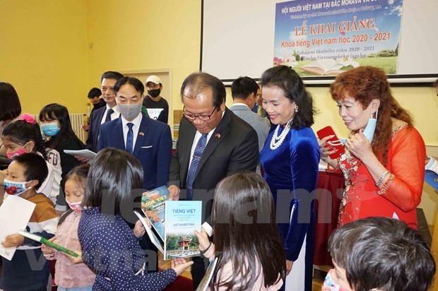 L’enseignement de la langue vietnamienne maintenu à en République tchèque