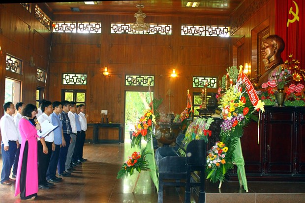 Nghê An commémore le 51e anniversaire du décès du Président Hô Chi Minh