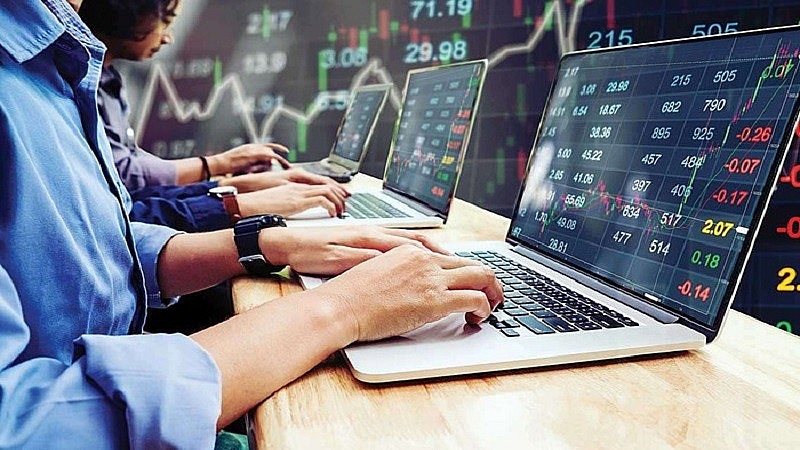 Bourse rebond du nombre de nouveaux comptes en août