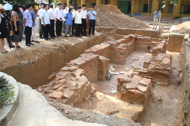 L excavation d une tombe ancienne révèle une histoire inconnue