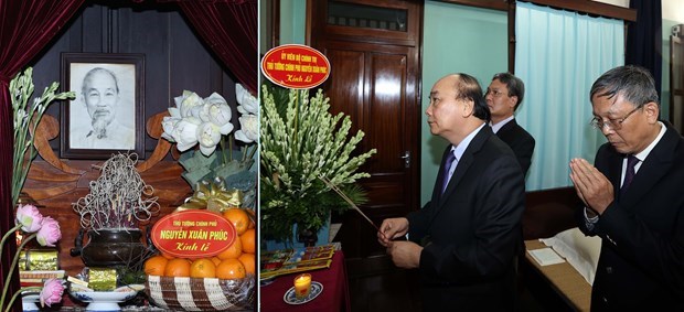 Le Premier ministre rend hommage au Président Hô Chi Minh
