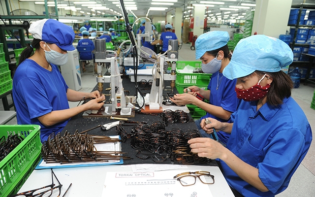 Le Vietnam enregistre un excédent commercial de 11,9 milliards de dollars en huit mois