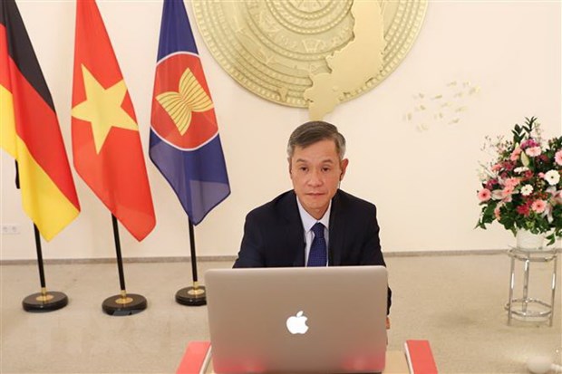 Visioconférence sur la célébration des 45 ans des relations Vietnam-Allemagne