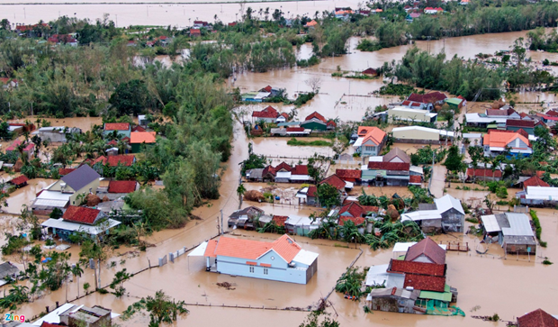 Inondations au Centre  des Vietnamiens en Suisse au chevet des sinistrés
