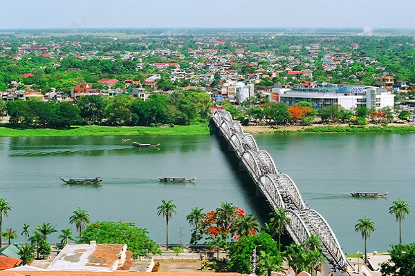 Facebook coopère avec la province de Thua Thien-Hue