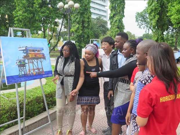 Ouverture de l’exposition de photos “Des moments à Truong Sa” à Thai Nguyen