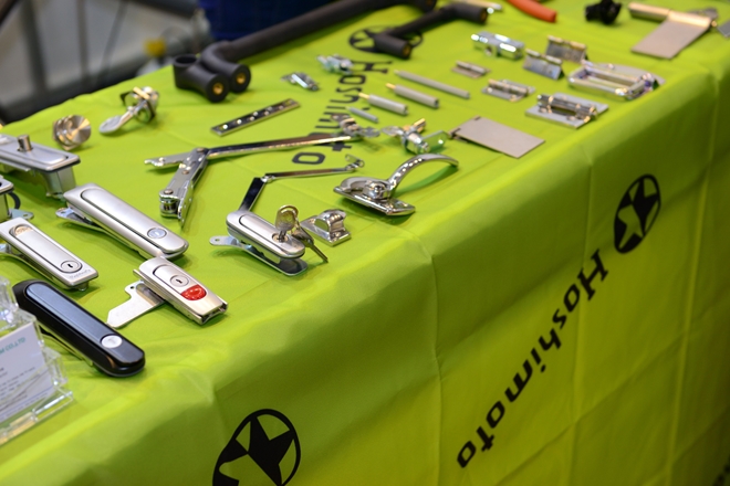 Industrie auxiliaire 230 entreprises participent à un salon en ligne à Hanoi