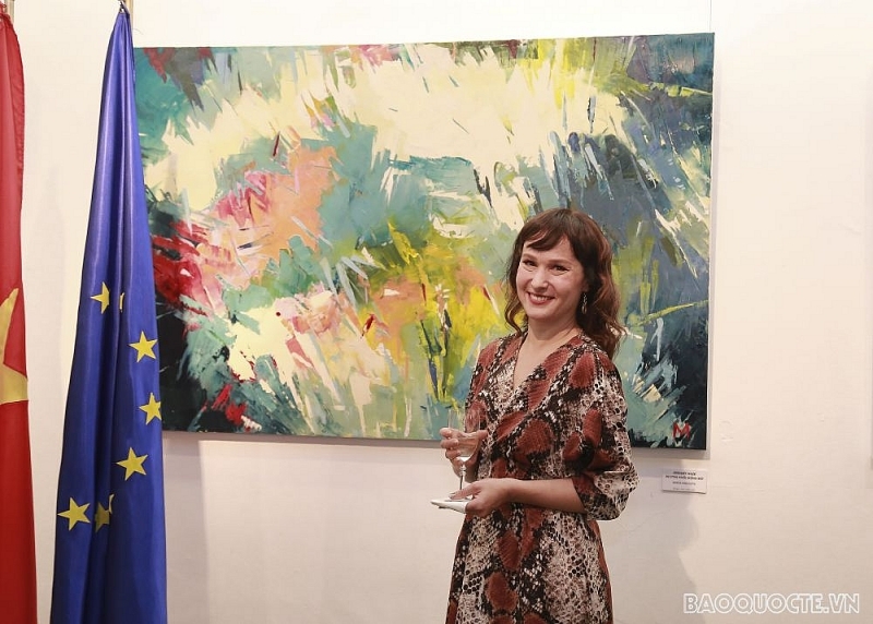 Hanoi ouverture de l’exposition d’une peintre polonaise