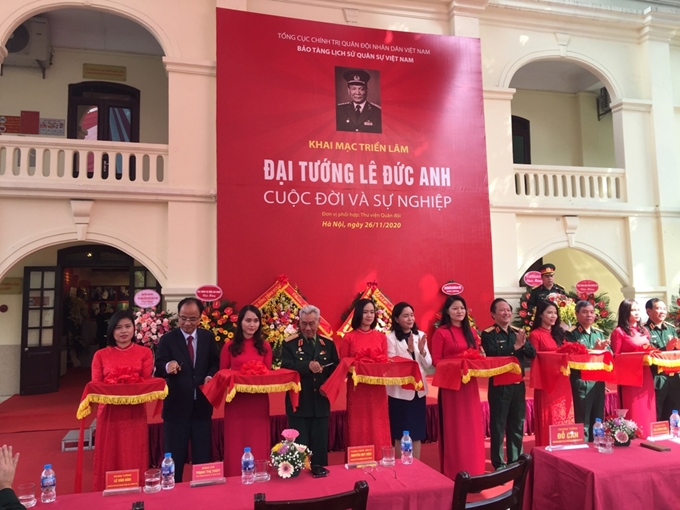 Expo Général Le Duc Anh - Vie et carrière à Hanoi