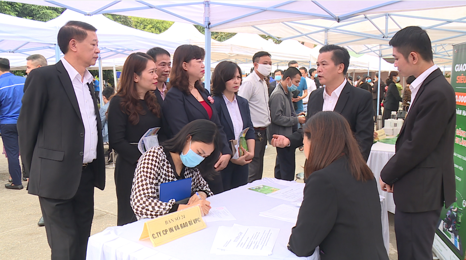 Hanoï 145 000 emplois créés en dix mois
