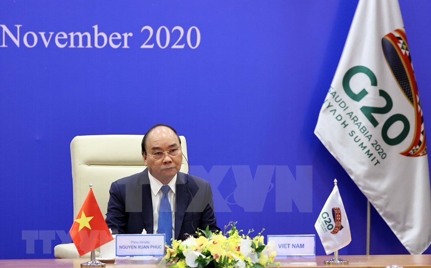 Le Premier ministre Nguyen Xuan Phuc assiste au Sommet virtuel du G20