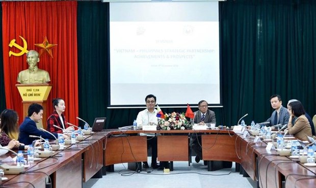 Table ronde sur le partenariat stratégique Vietnam-Philippines