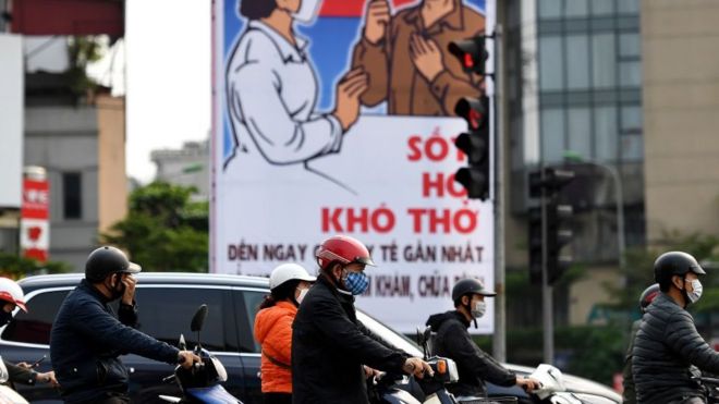 Un journal tchèque loue la lute contre le Covid-19 et le développement économique du Vietnam