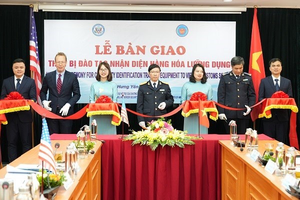 Le Vietnam reçoit du matériel des Etats-Unis pour l identification des biens à double usage
