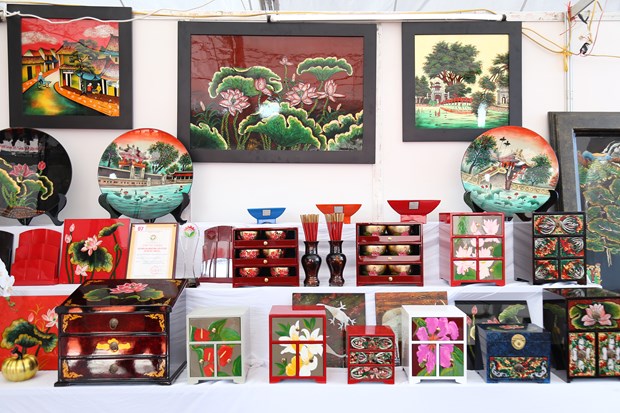 Projet de promotion de la marque d art de la laque poncée vietnamienne