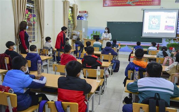 Retour à l’école des élèves de 52 villes et provinces