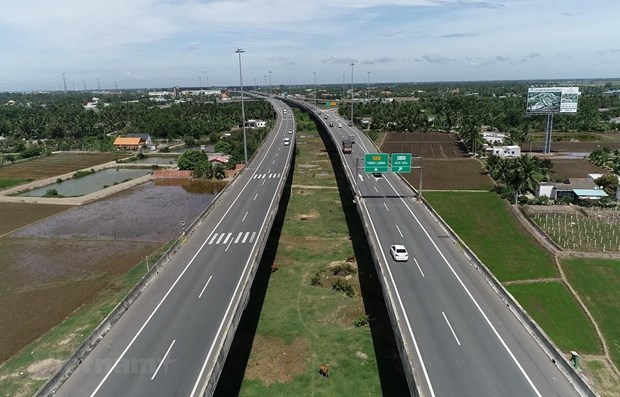 Long An mobilise 30 000 milliards de dongs pour investir dans les infrastructures de transport